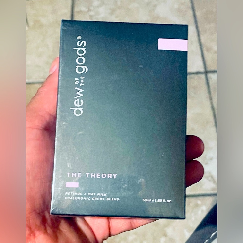 🎀🎀 Dew of The Gods The Theory Oat Milk Retinol Hyaluronic Cream 1.69 oz NEW
